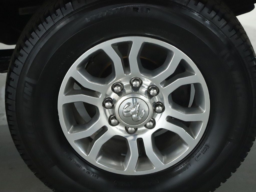 2015 RAM 3500 Laramie Crew Cab Long Bed 4WD