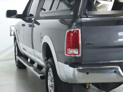 2015 RAM 3500 Laramie Crew Cab Long Bed 4WD