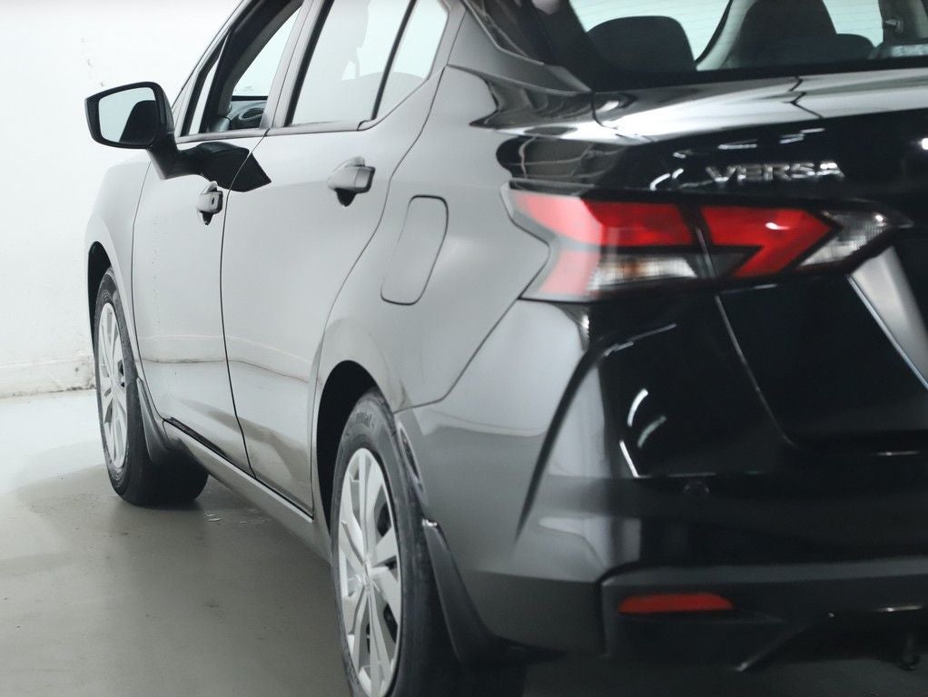2023 Nissan Versa 1.6 S
