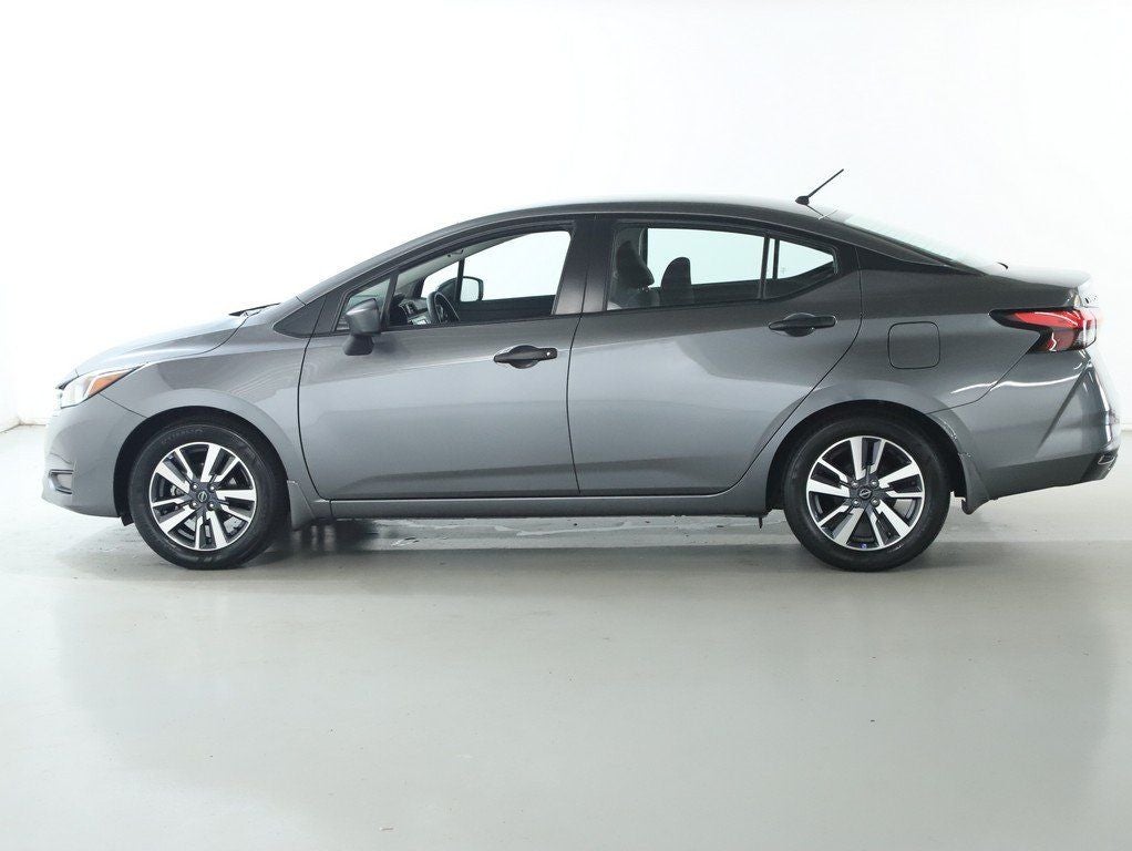 2024 Nissan Versa 1.6 S Plus Package