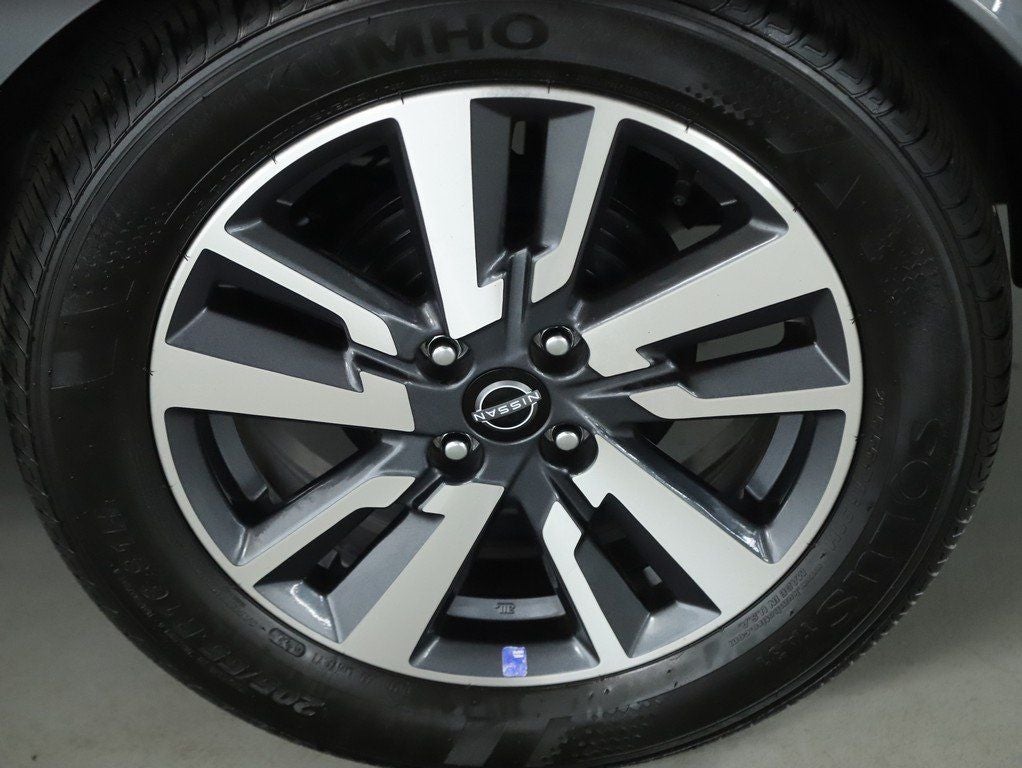 2024 Nissan Versa 1.6 S Plus Package