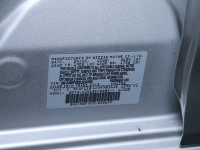 2025 Nissan Versa 1.6 SR