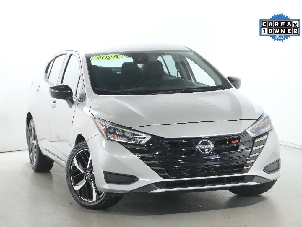 2025 Nissan Versa 1.6 SR