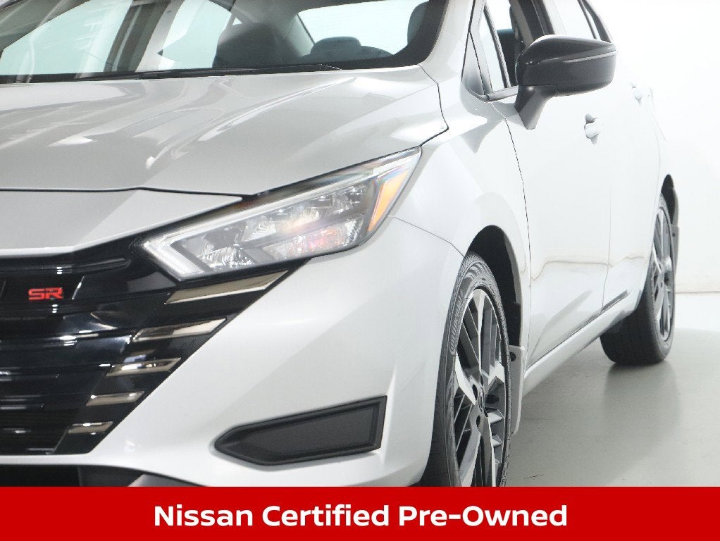 2025 Nissan Versa 1.6 SR