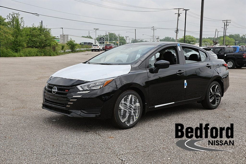 2025 Nissan Versa 1.6 SR