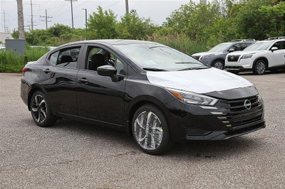 2025 Nissan Versa 1.6 SR