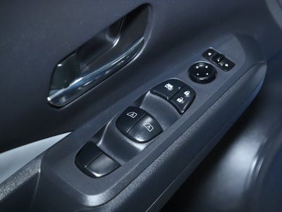 2023 Nissan Kicks SR Premium