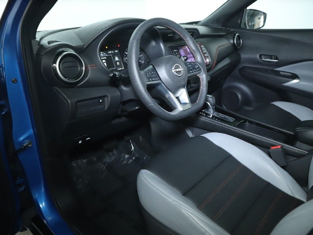 2023 Nissan Kicks SR Premium