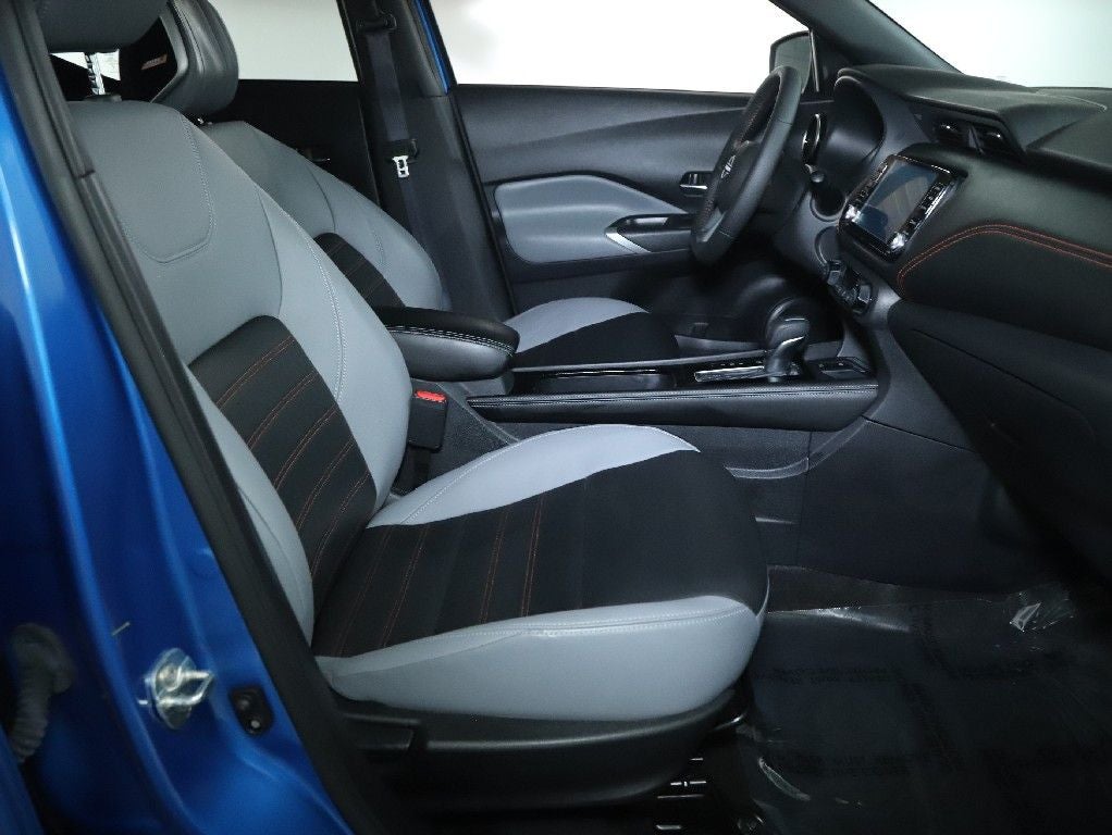 2023 Nissan Kicks SR Premium