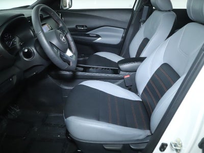 2023 Nissan Kicks SR Premium