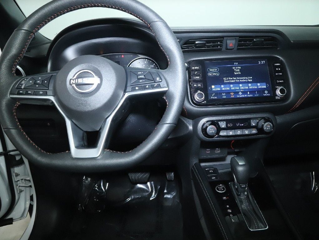 2023 Nissan Kicks SR Premium