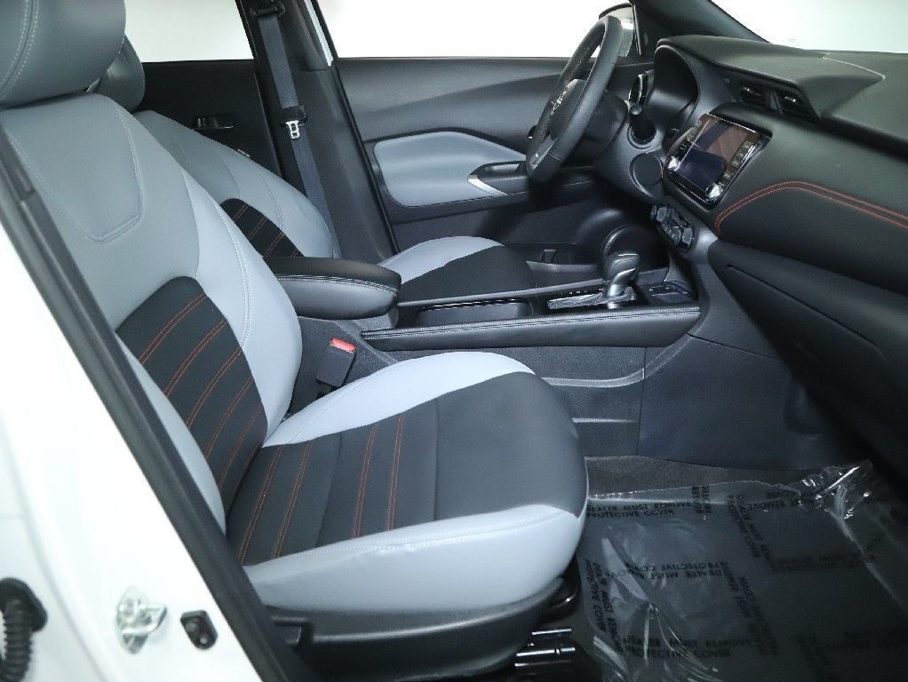 2023 Nissan Kicks SR Premium