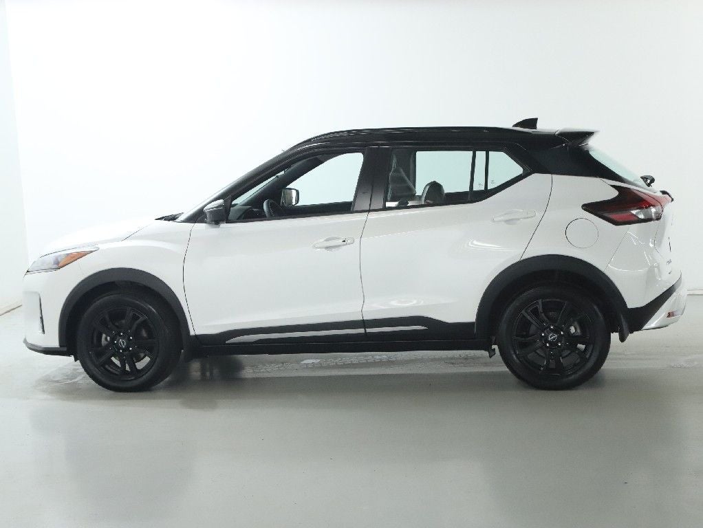 2023 Nissan Kicks SR Premium