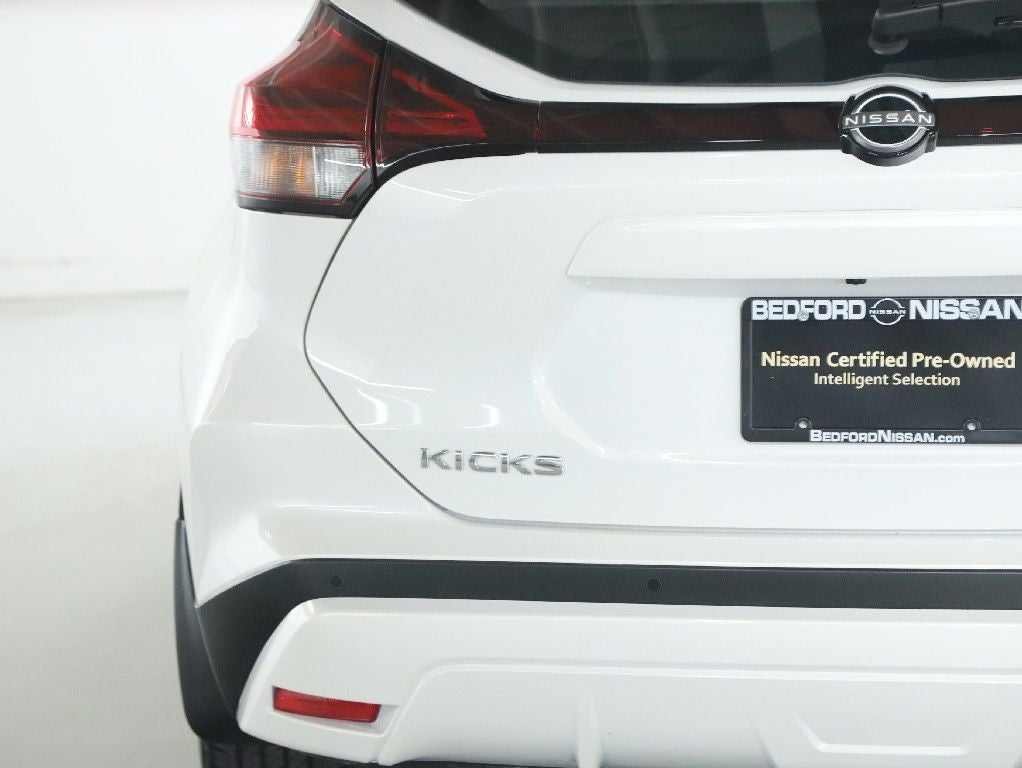 2023 Nissan Kicks SR Premium