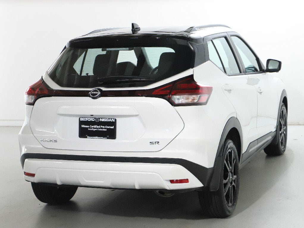 2023 Nissan Kicks SR