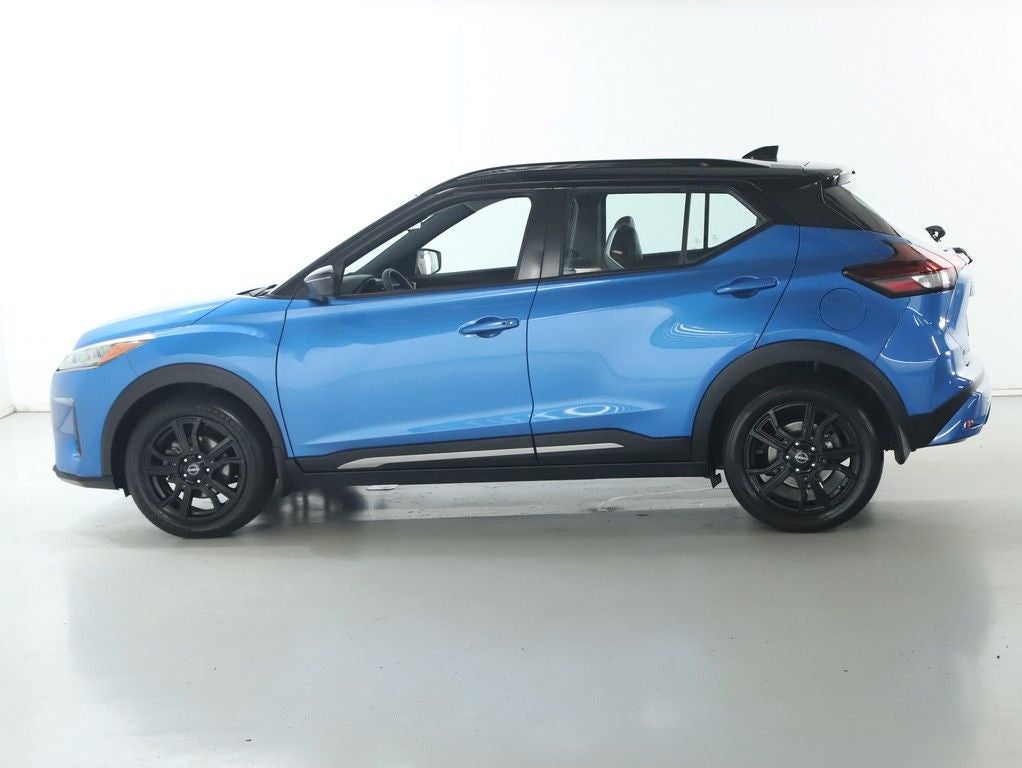 2023 Nissan Kicks SR Premium