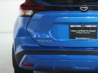 2023 Nissan Kicks SR Premium