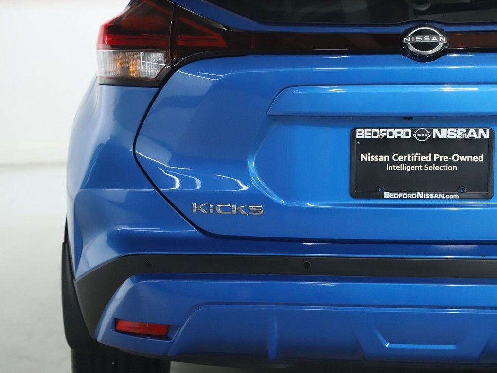 2023 Nissan Kicks SR Premium