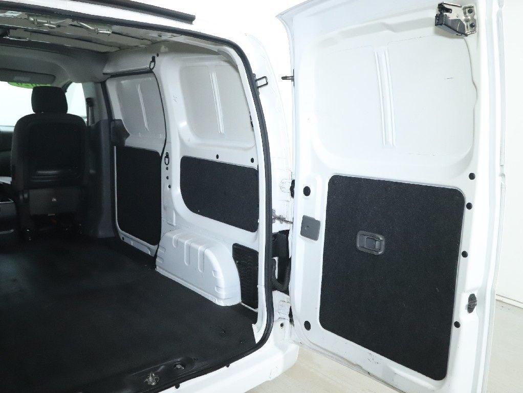 2020 Nissan NV200 SV