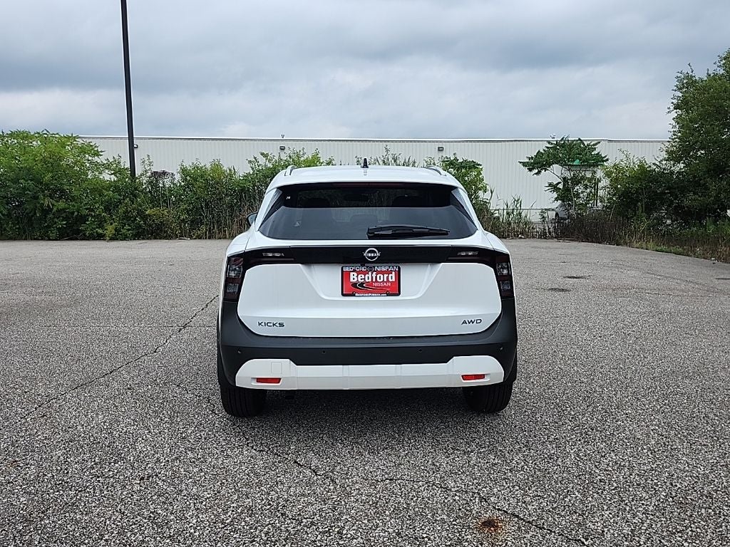 2026 Nissan Kicks SV
