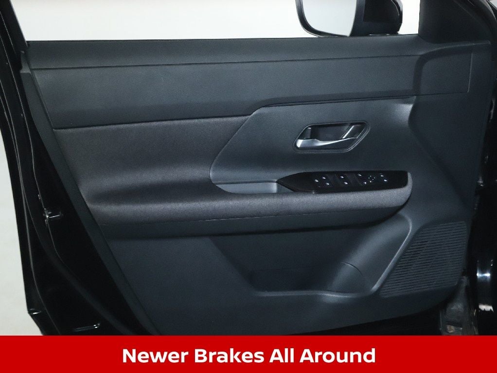 2025 Nissan Kicks SV AWD