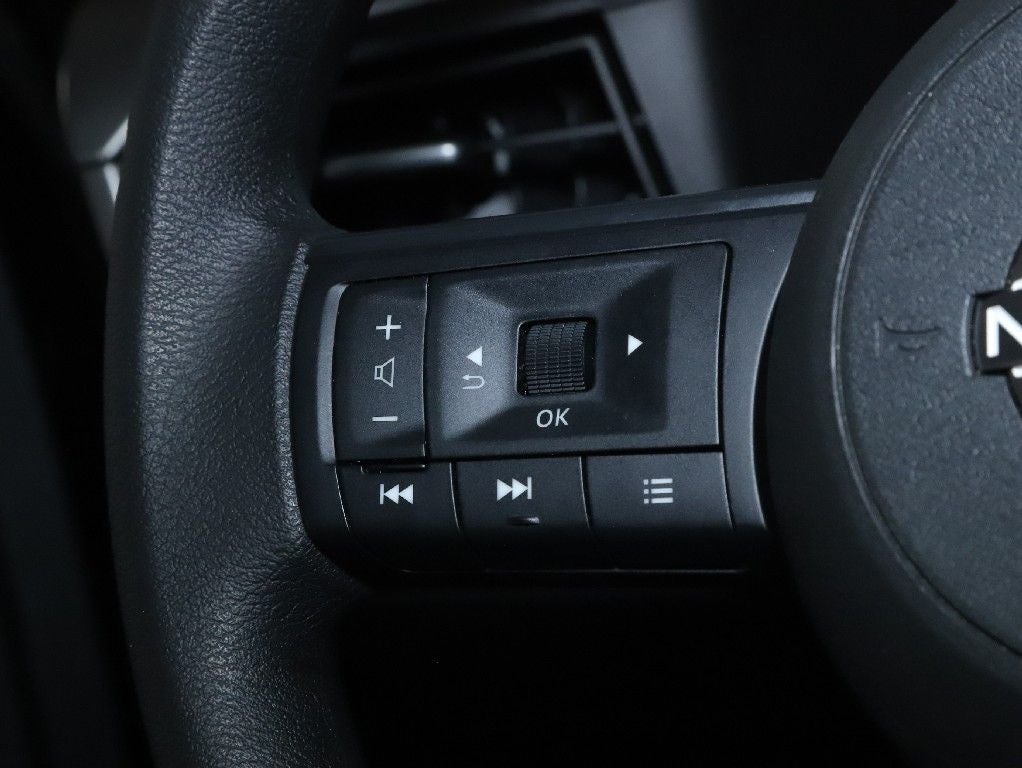 2025 Nissan Kicks SV AWD