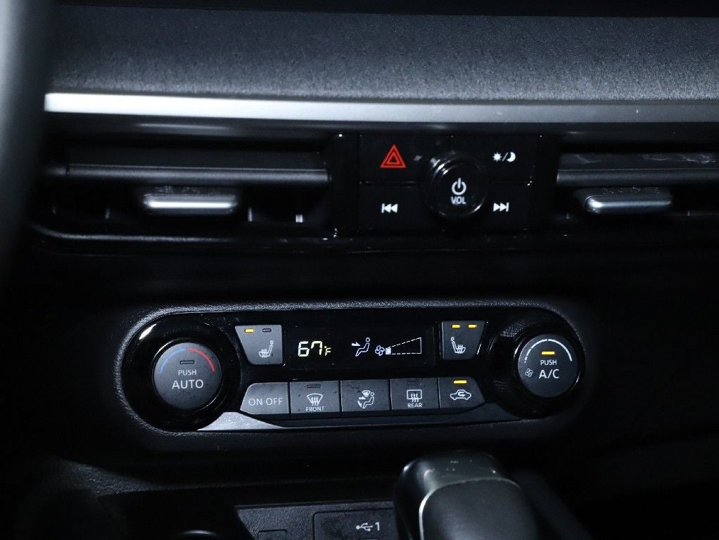 2026 Nissan Kicks SV Premium AWD