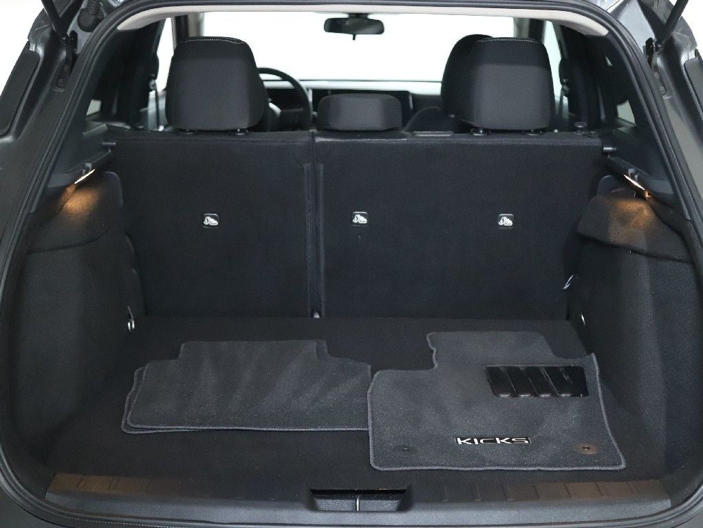 2026 Nissan Kicks SV Premium AWD