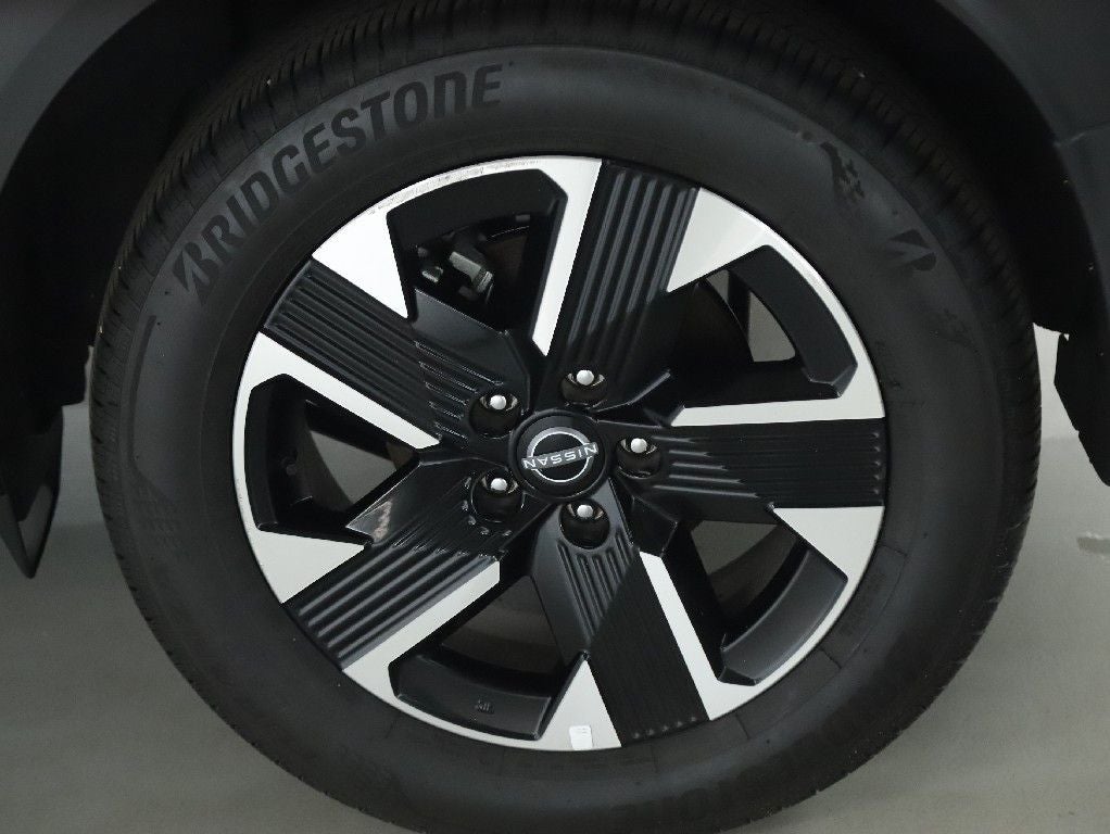 2026 Nissan Kicks SV Premium AWD