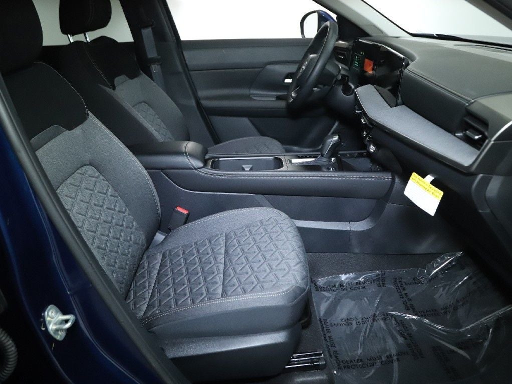 2025 Nissan Kicks SV AWD