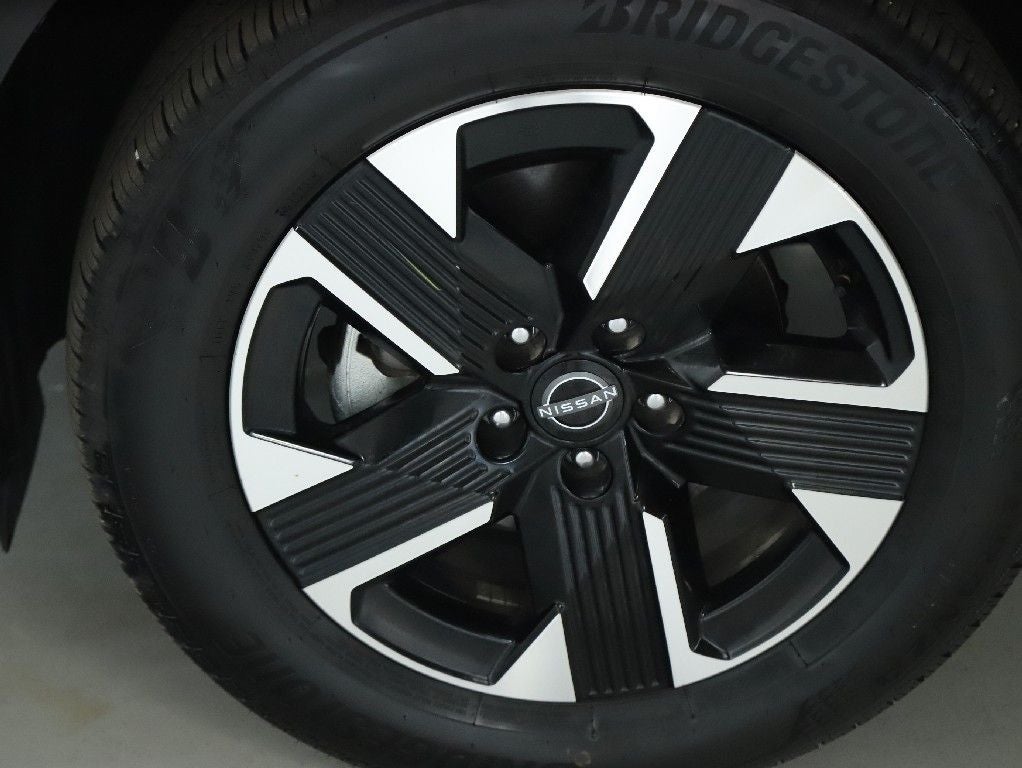 2025 Nissan Kicks SV AWD
