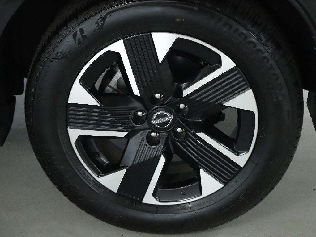 2025 Nissan Kicks SV AWD