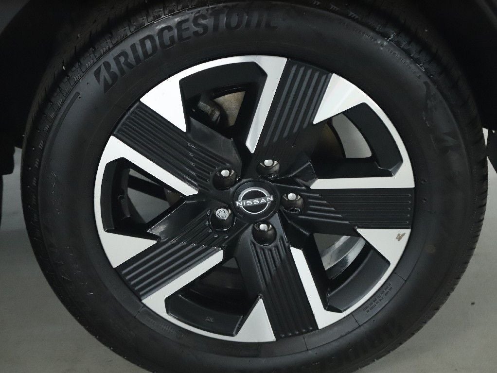 2026 Nissan Kicks SV Premium AWD