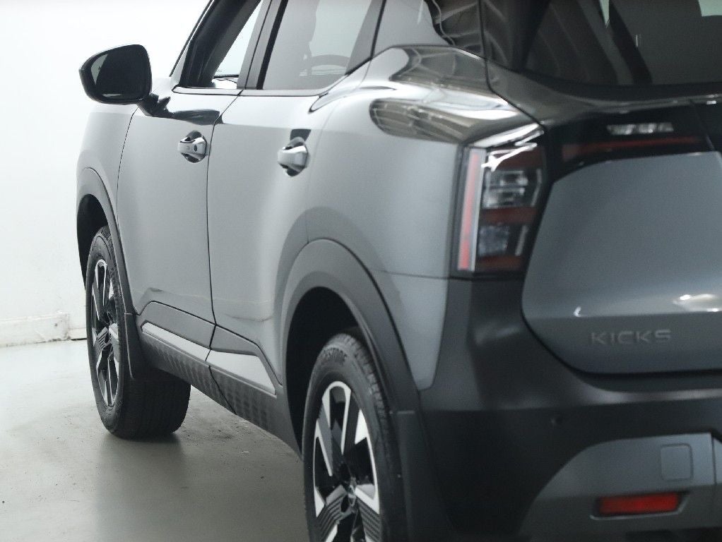 2026 Nissan Kicks SV Premium AWD