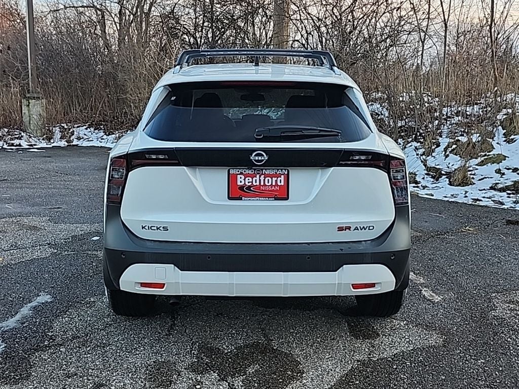 2026 Nissan Kicks SR