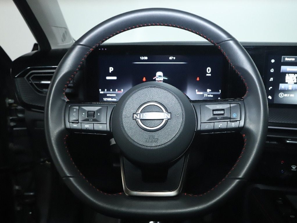 2025 Nissan Kicks SR AWD