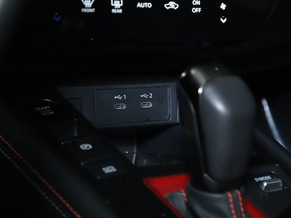 2025 Nissan Kicks SR AWD