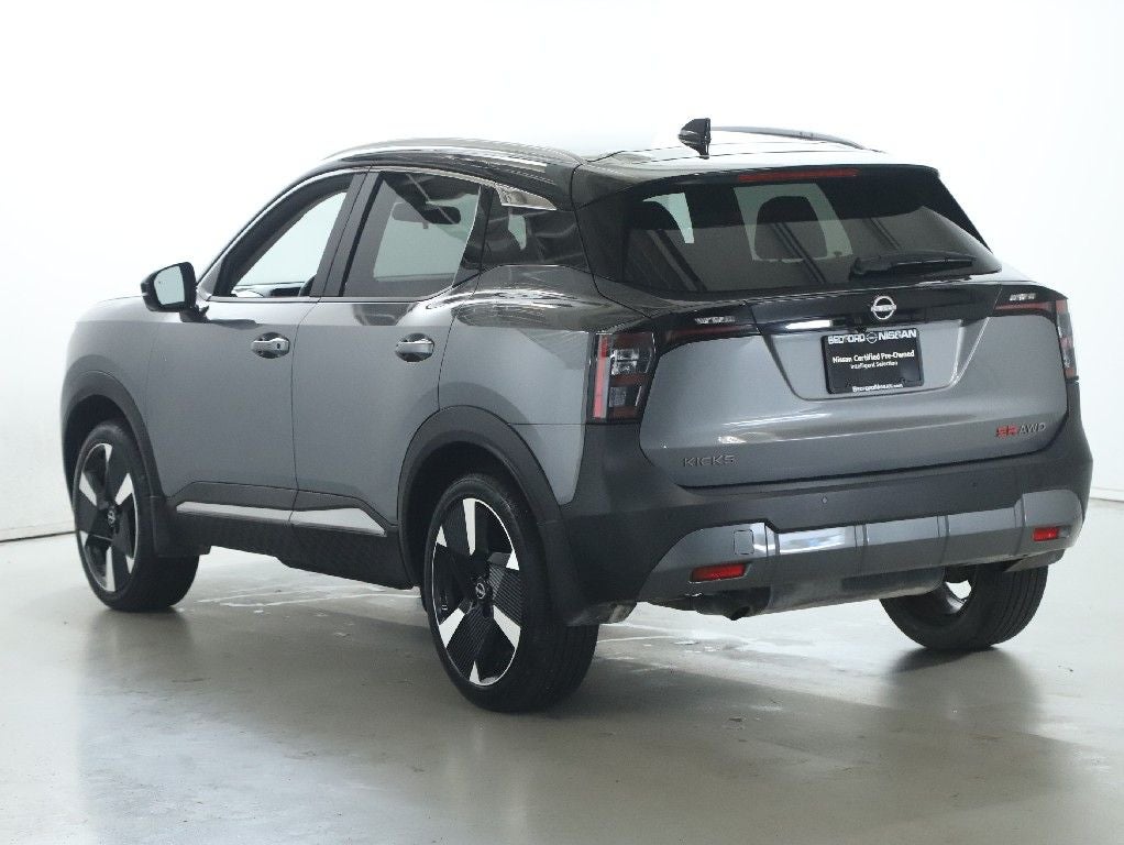 2025 Nissan Kicks SR AWD