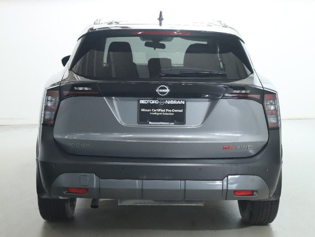 2025 Nissan Kicks SR AWD