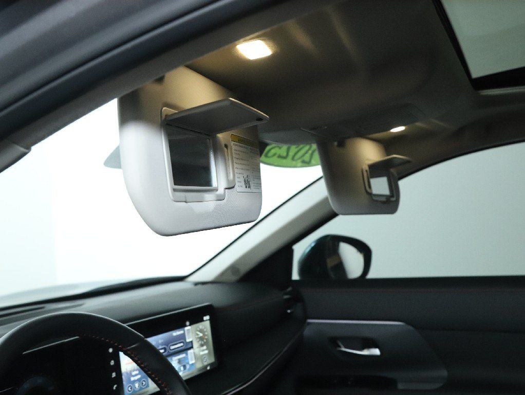 2025 Nissan Kicks SR Premium Package AWD