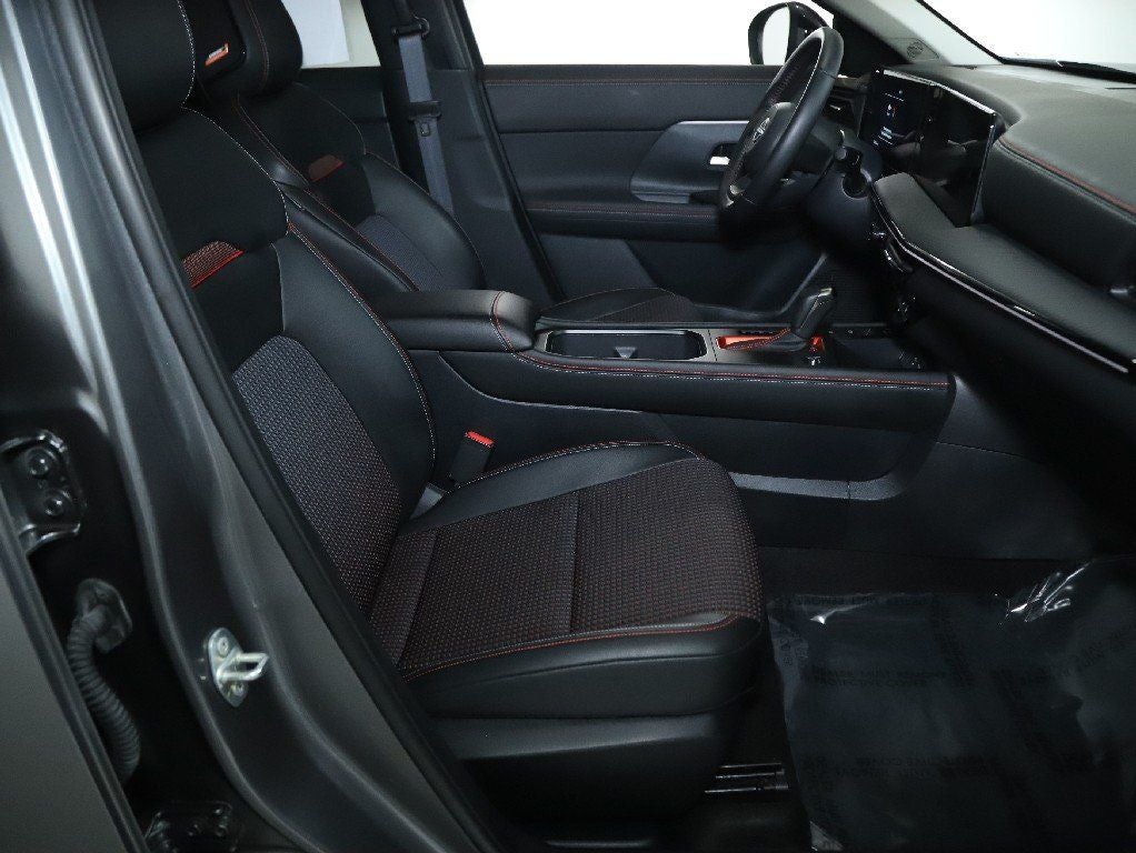 2025 Nissan Kicks SR Premium Package AWD