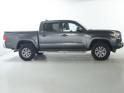 2017 Toyota Tacoma SR5 V6