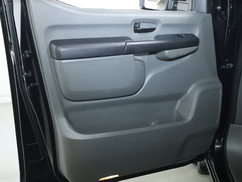 2021 Nissan NV Passenger SL 3500 12 PASSENGER