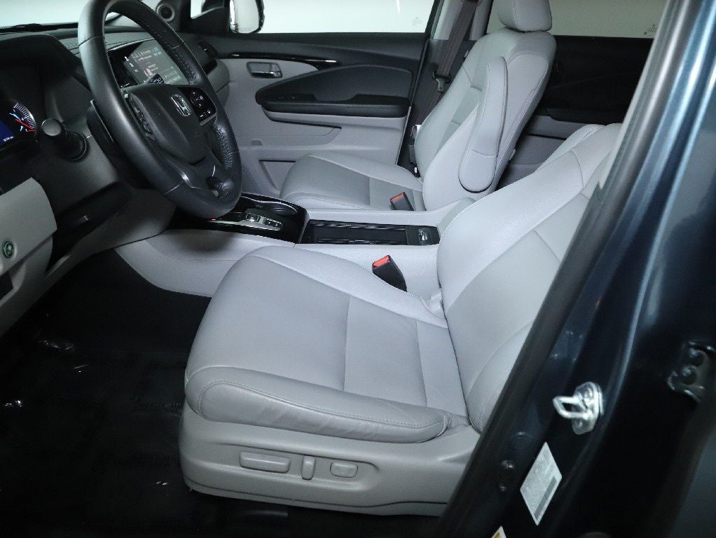 2022 Honda Pilot Touring 7 Passenger