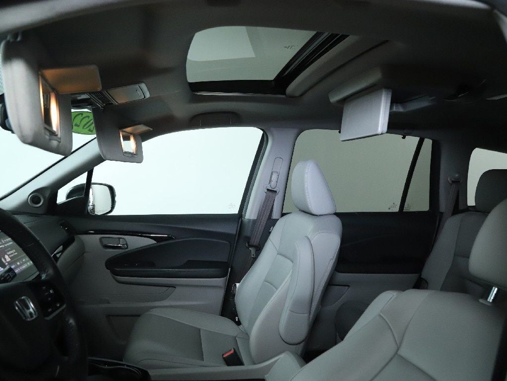 2022 Honda Pilot Touring 7 Passenger