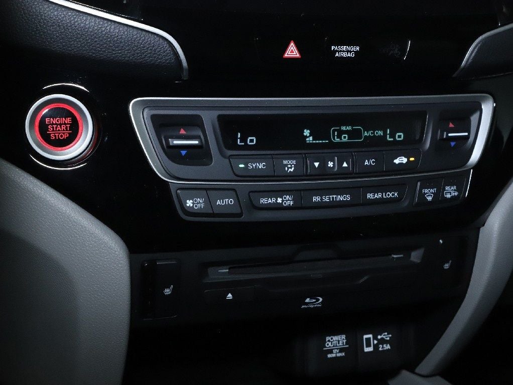 2022 Honda Pilot Touring 7 Passenger