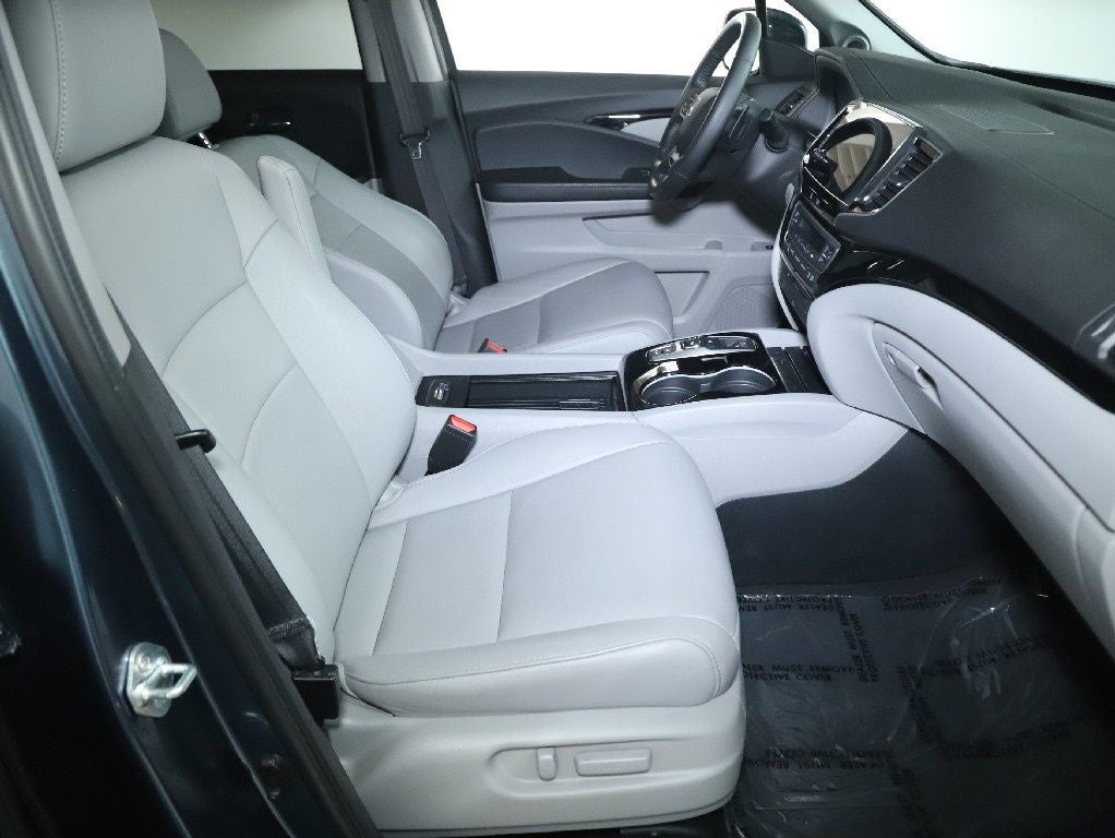 2022 Honda Pilot Touring 7 Passenger