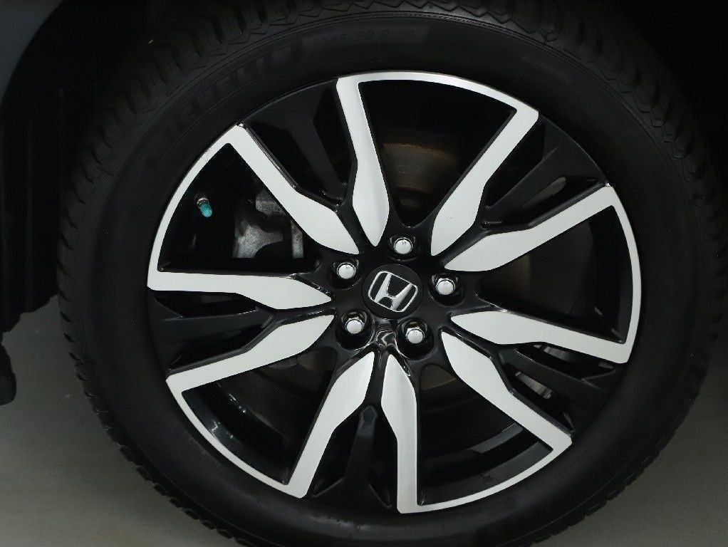 2022 Honda Pilot Touring 7 Passenger
