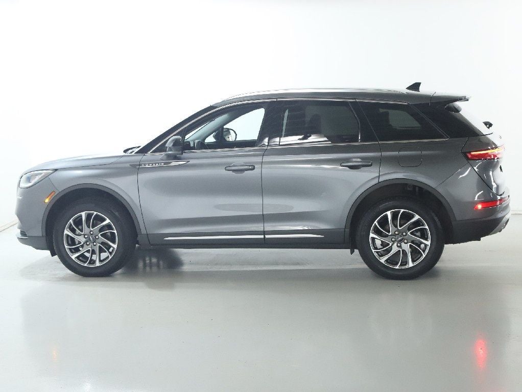 2022 Lincoln Corsair Standard AWD