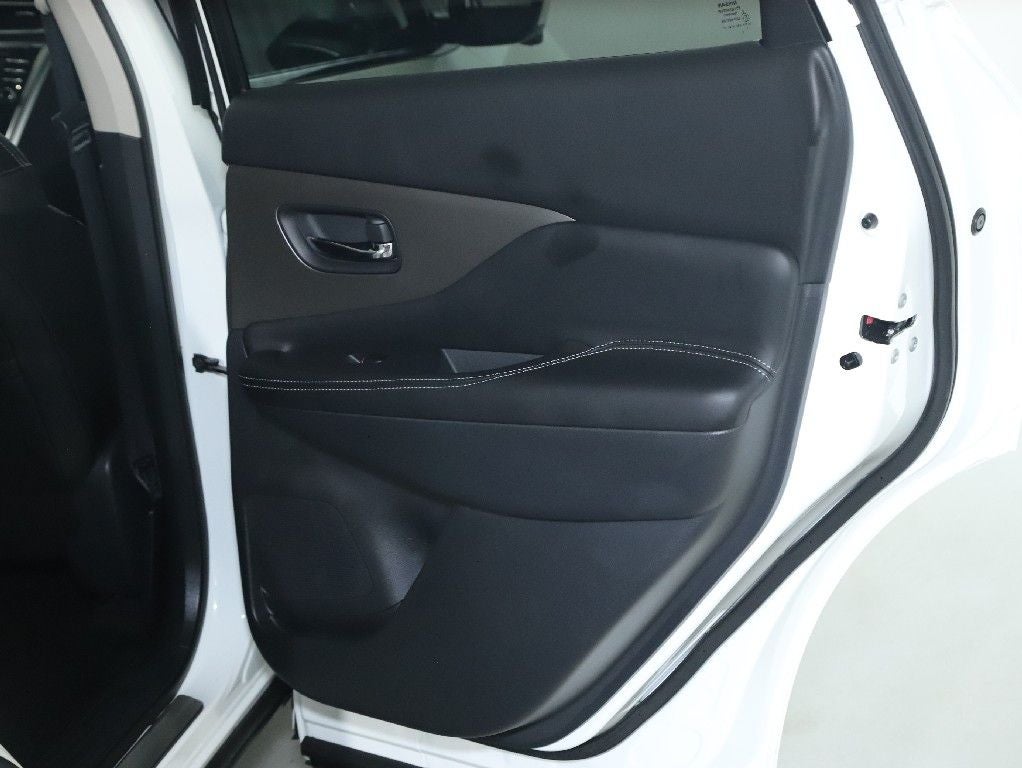2023 Nissan Murano SL Moonroof Package AWD